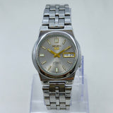 Seiko 5 - 7S26-01R0 Automatic Men's Watch Day Date Stainless Steel Japan Made