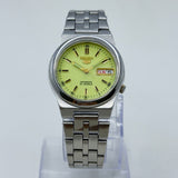 Vintage Seiko 5 - Automatic Watch Day/Date Stainless Steel Japan Made