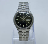 Seiko 5 -  Automatic Men's Watch 17 Jewels Grey Dial Vintage Japan Made